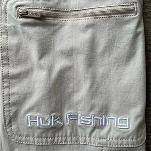 Men’s size XL HUK Fishing shorts.